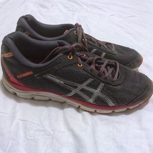 USED ASICS GEL FREQUENCY SNEAKER